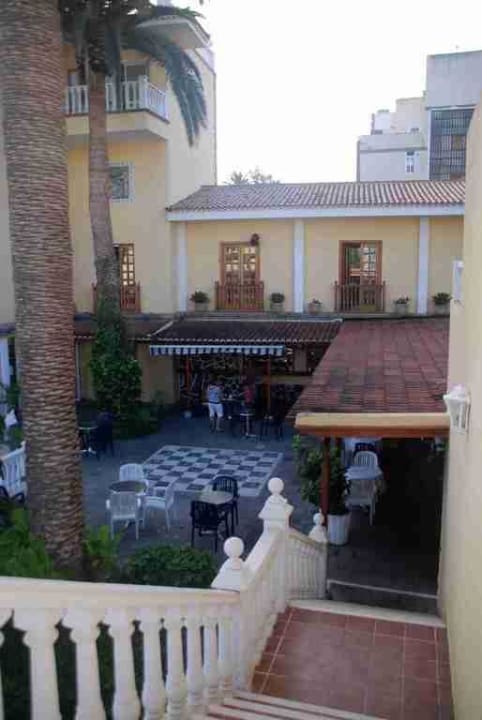 Restaurantterrasse und Bar Hotel RF San Borondon