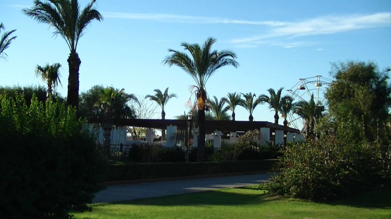Zugang zum Strand Sueno Hotels Beach Side
