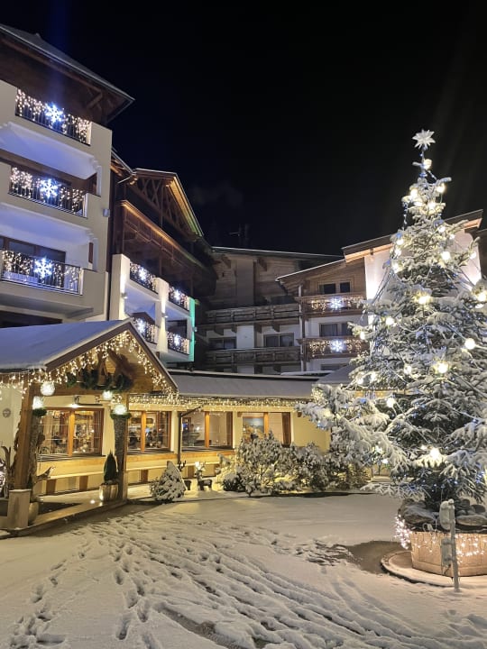 Außenansicht Hotel Klausnerhof