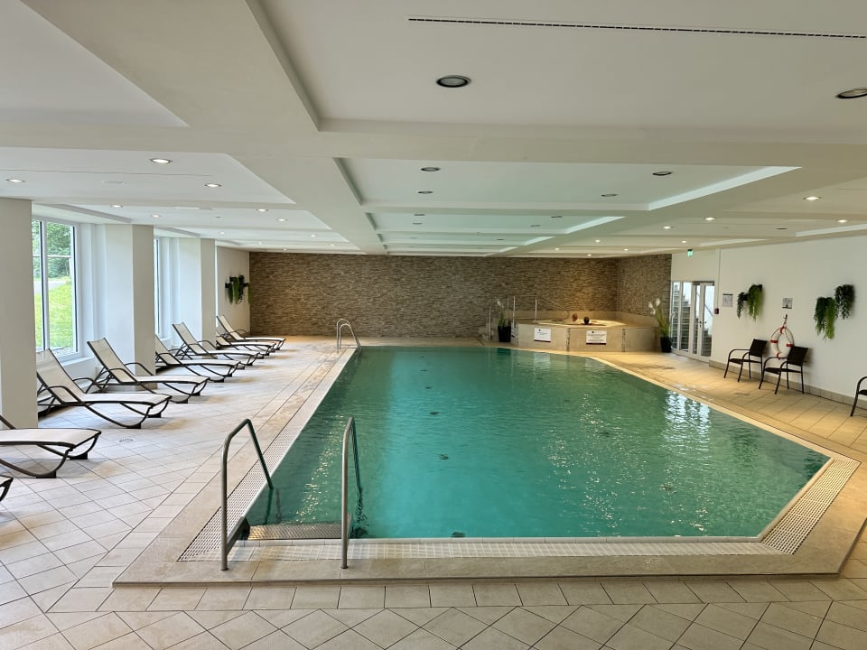 Pool Riessersee Hotel