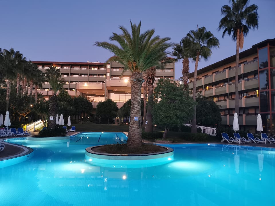 Pool Hotel Grand Side