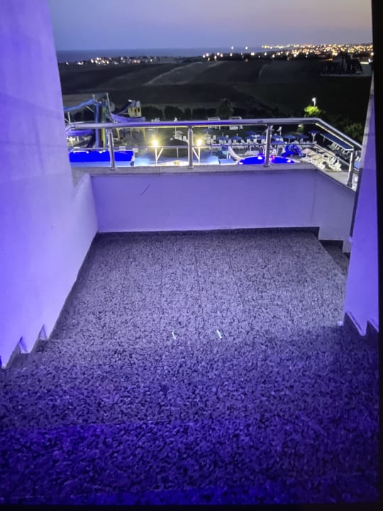 Ausblick Eser Diamond Hotel & Convention Center