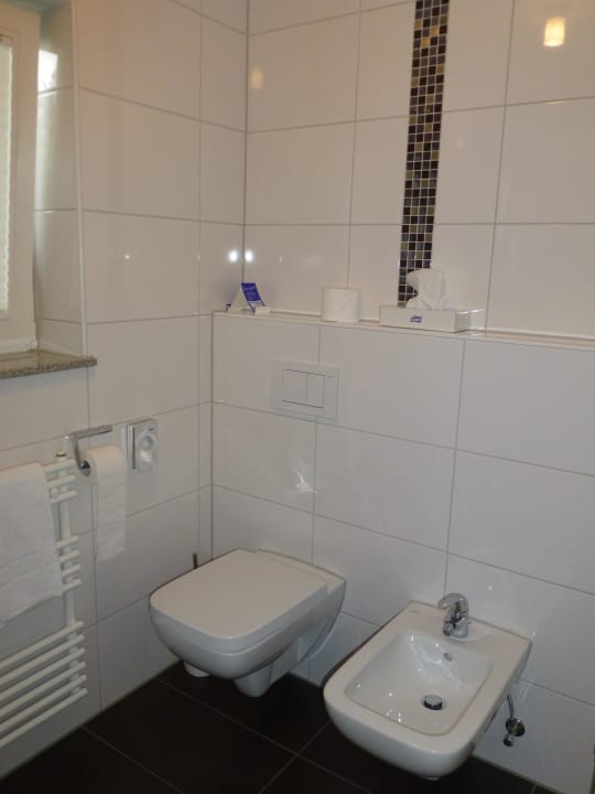 Badezimmer Zimmer Bodman Lupinenhotel Bodensee