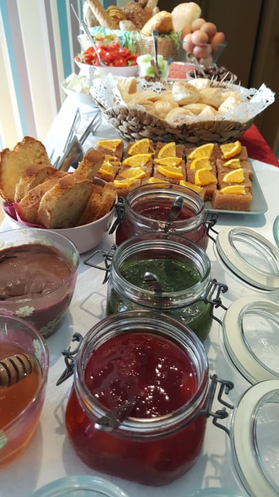 Gastro GreenHill Holiday Suites Sarti