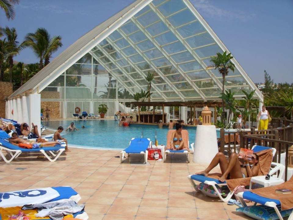 Überdachter pool mit Swim-up Bar Club Jandia Princess