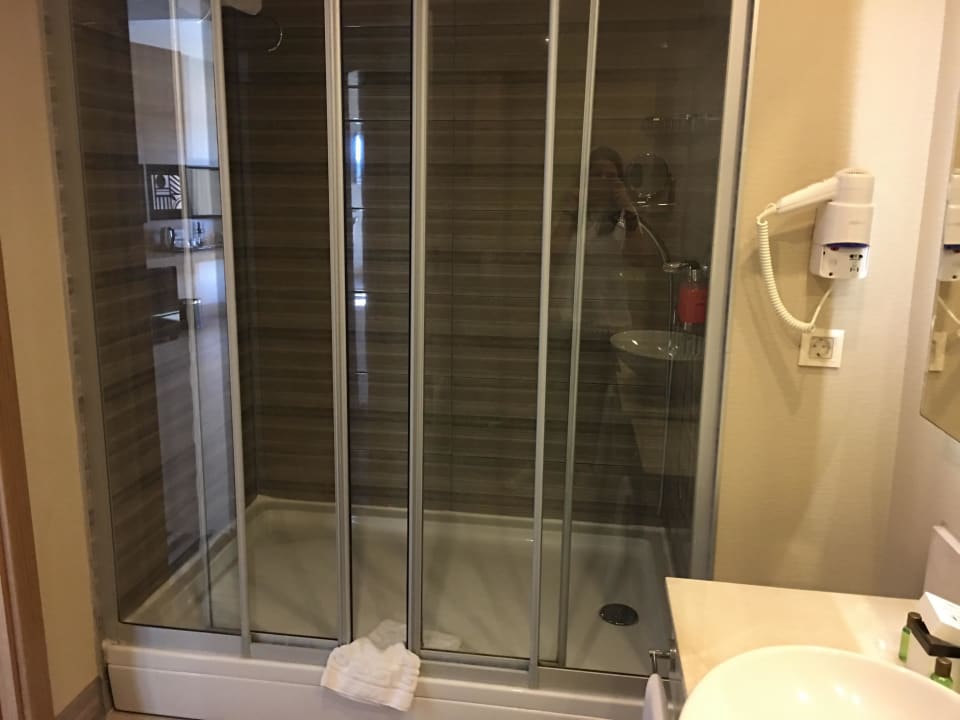 Dusche Hotel Delphin Imperial
