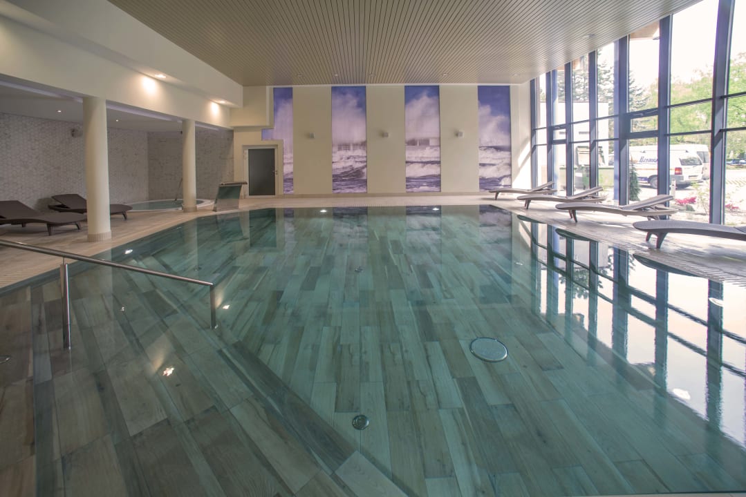 Pool Hotel Poznanianka