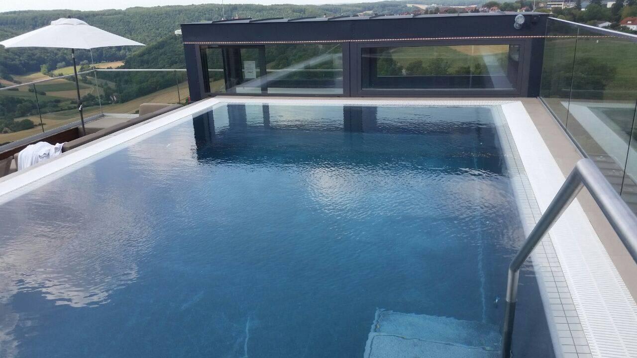 Dachpool Mawell Resort