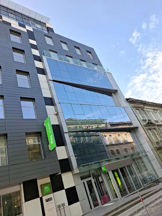 Außenansicht Ibis Styles Lviv Center