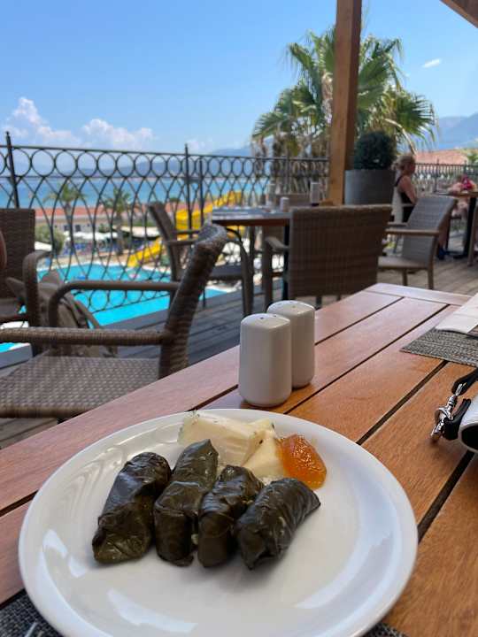 Gastro Roda Beach Resort & Spa