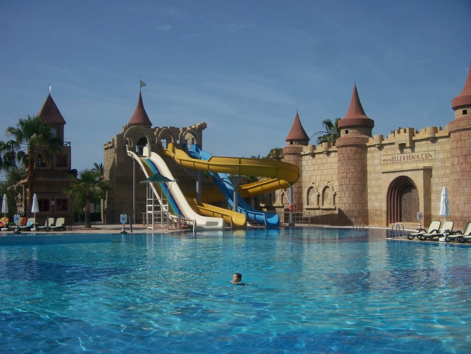 Großer Pool mit Rutschen Belek Beach Resort Hotel