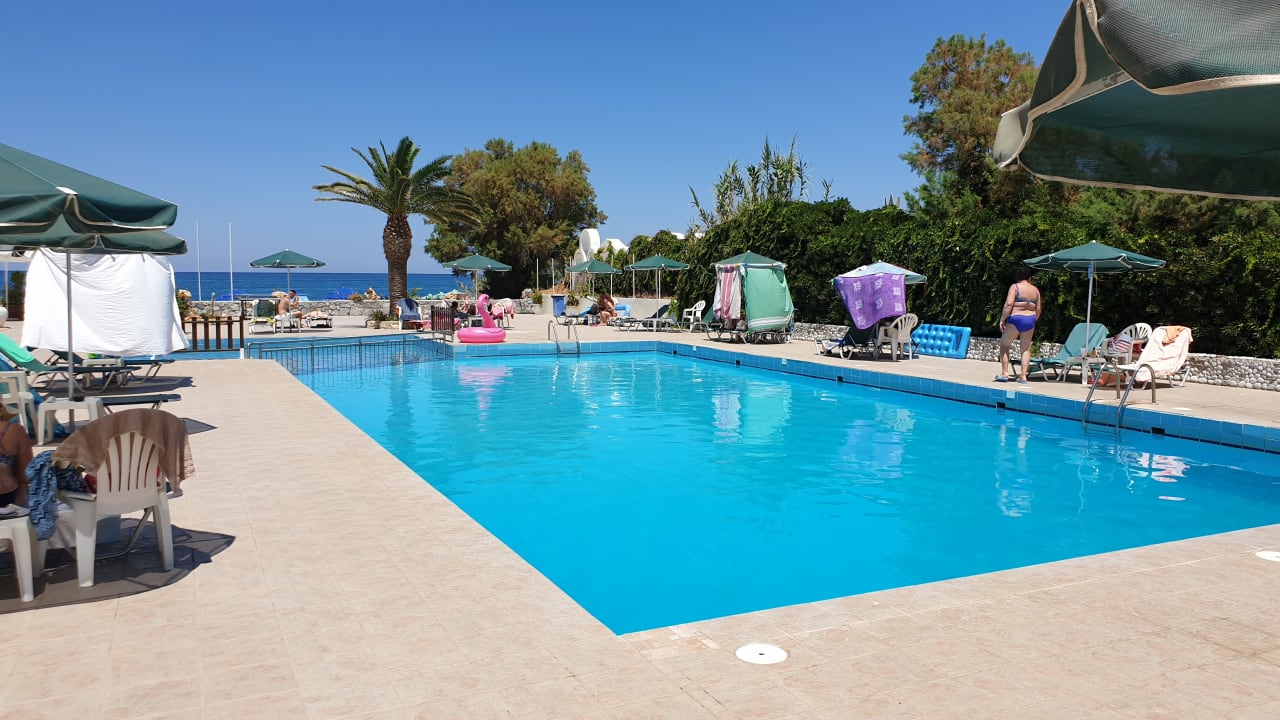 Pool Hotel Kathrin Beach