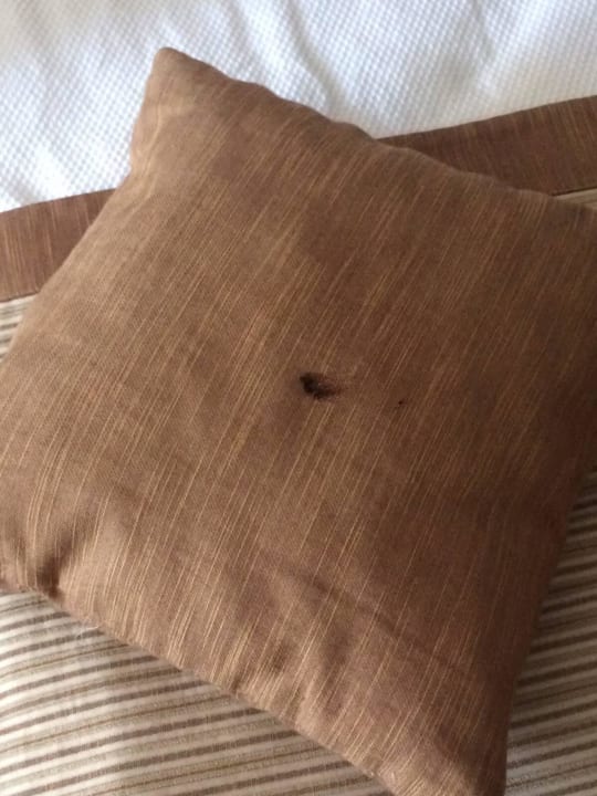 Auf dem Bett Kissen, dreckig Marvida Family Eco