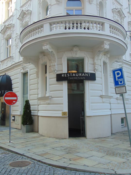 Lobby Theresian Hotel & Spa