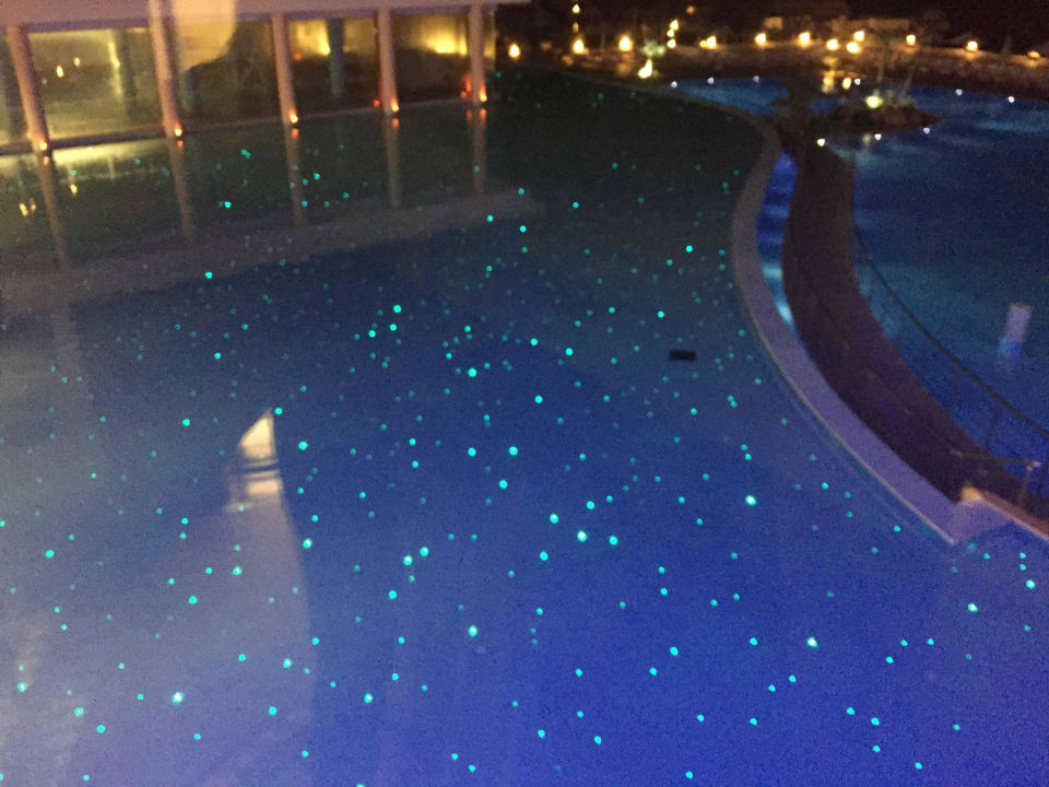 Verträumte beleuchtung im pool Atrium Prestige Thalasso Spa Resort & Villas