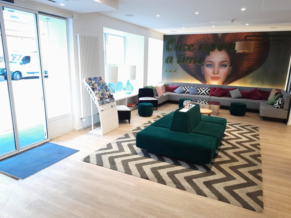 Lobby ibis Styles Frankfurt City