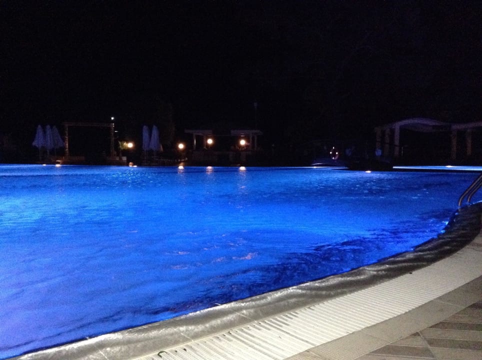 Pool Crystal Aura Aqua Collection