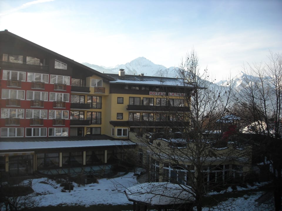 Blick vom Balkon zum Schewster-Hotel Latini Hotel Der Schütthof