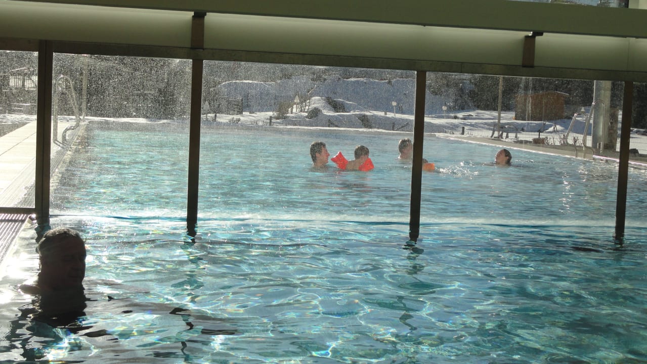 "Großer Pool (innen wärmer als außen)" Familienresort Buchau (Maurach