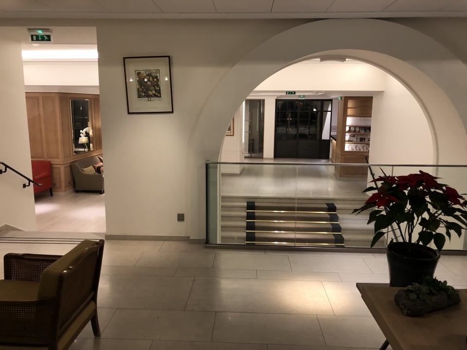 Lobby Hotel Littrè
