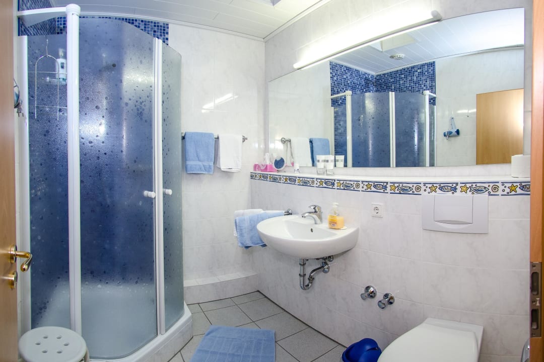 Zimmer Typ C Suite Bad Schröder's Hotelpension