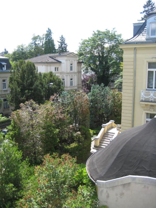 Blick vom Komfortzimmer 203 Fontana Hotel Wiesbaden