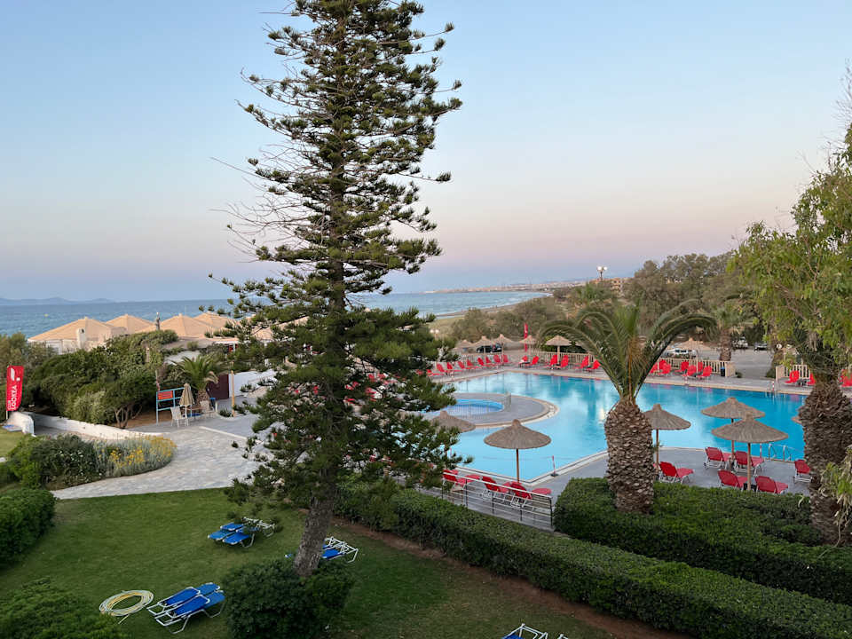 Ausblick Apollonia Beach Resort & Spa