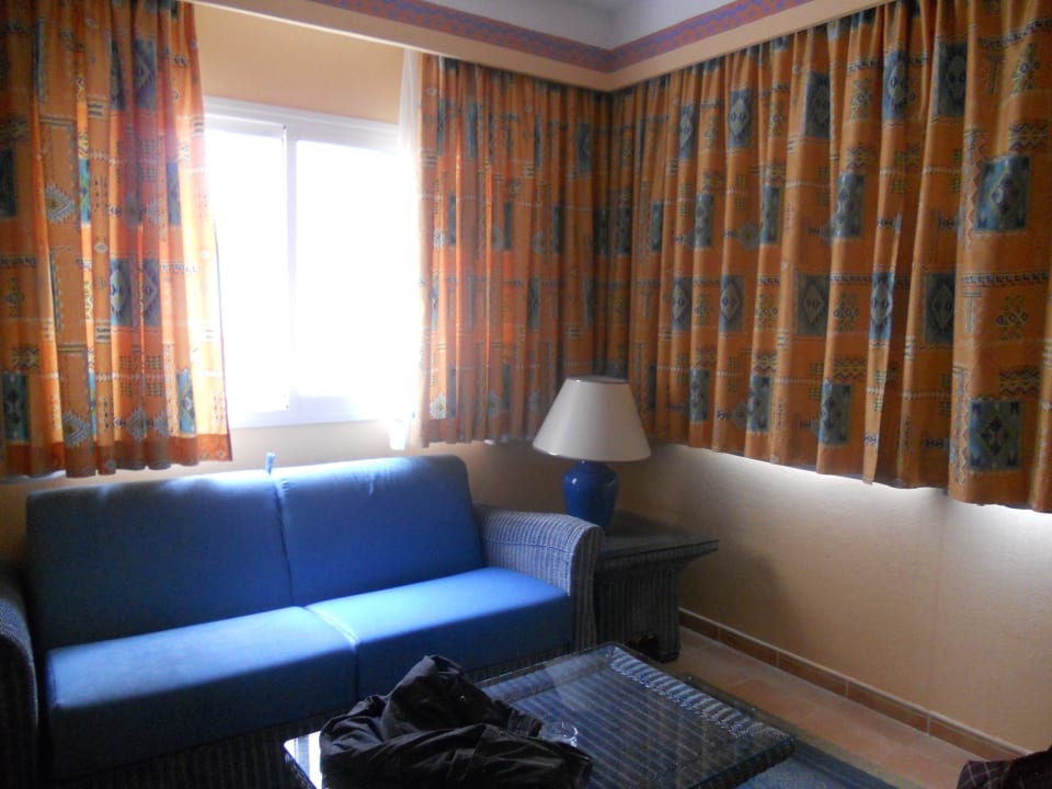 Sep. Salon mit Sofa Hotel Riu Cabo Verde