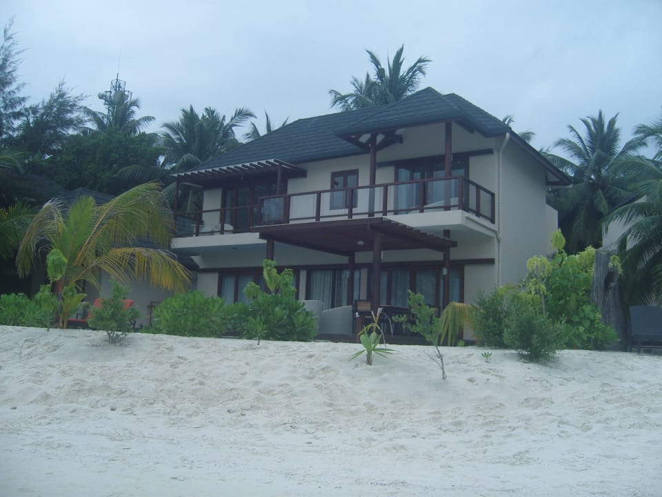 Etagenhaus vom Strand aus Summer Island Maldives