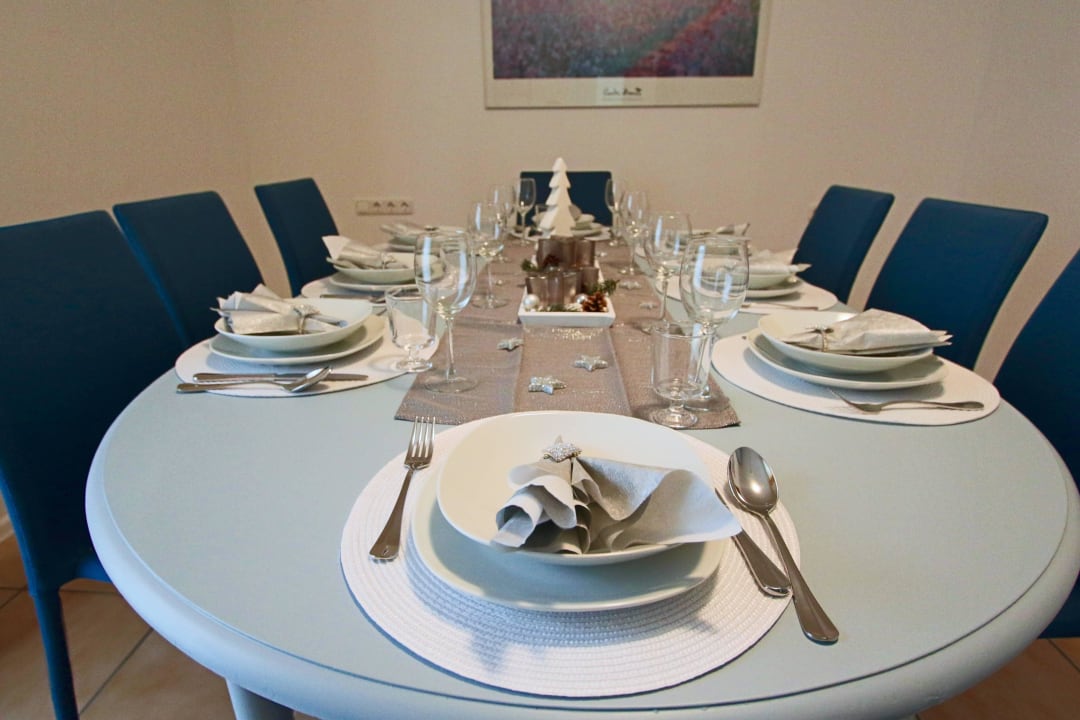 Separates Esszimmer mit Platz für die Familie Ferienwohnung Alpspitze