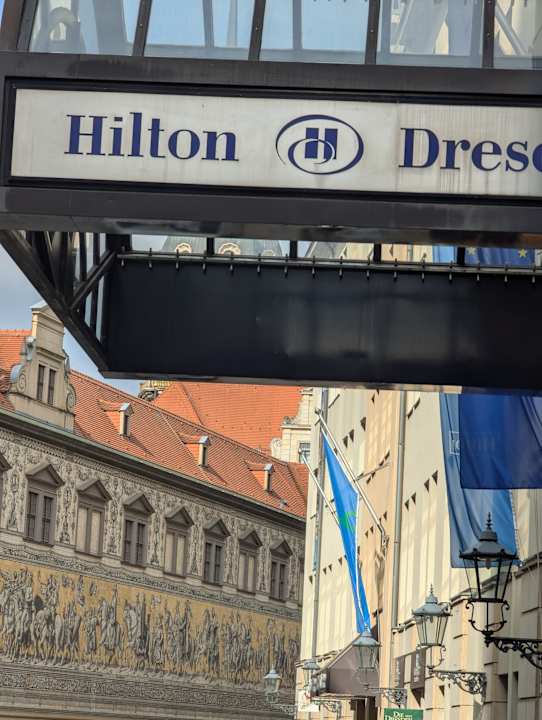 Außenansicht Hilton Dresden