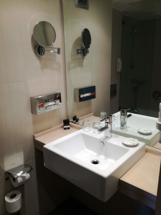 Zimmer Olympian Bay Grand Resort