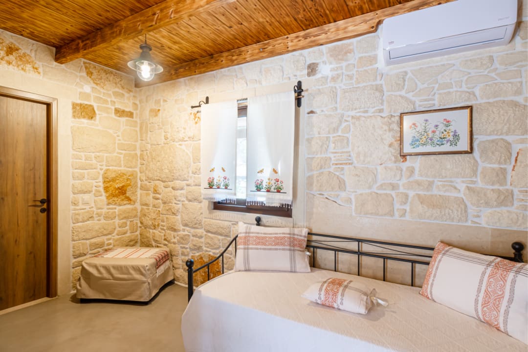 Zimmer Yiannis Retreat