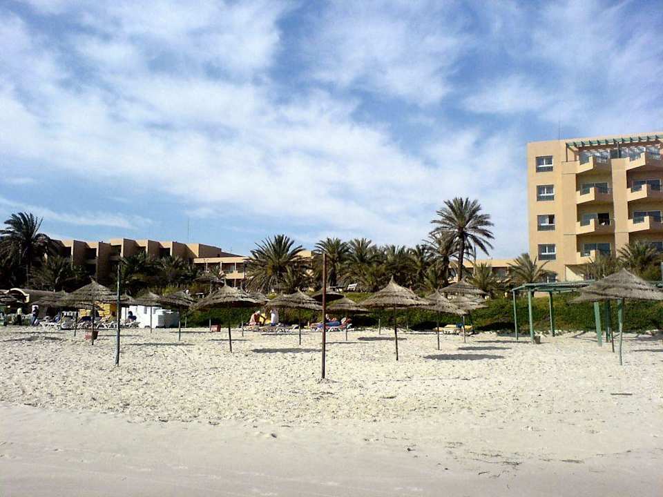 Blick vom Strand El Ksar Resort & Thalasso