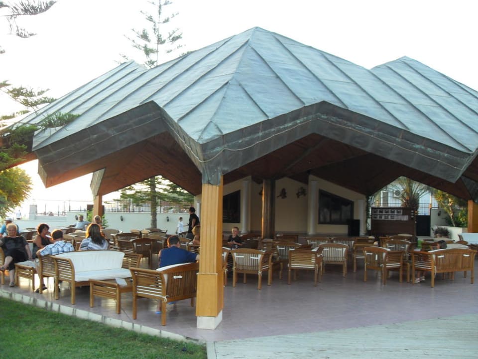 Gartenanlage Nerton Hotel - Erwachsenenhotel ab 16 Jahren