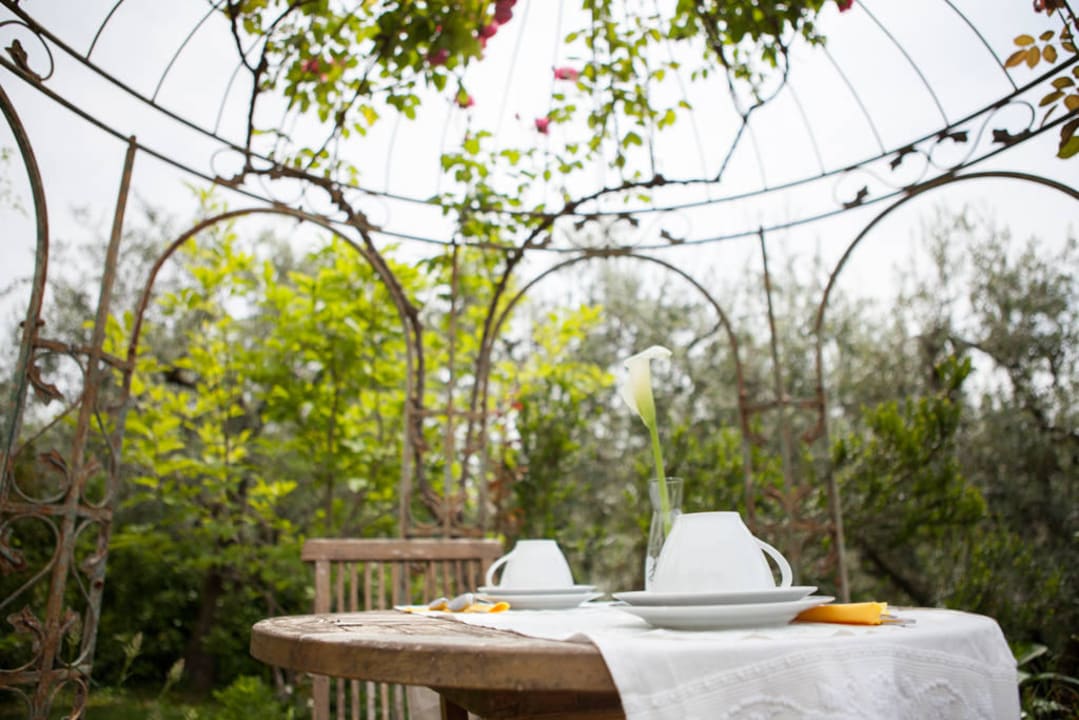 Gazebo breakfast chic  Agriturismo B&B Soleluna
