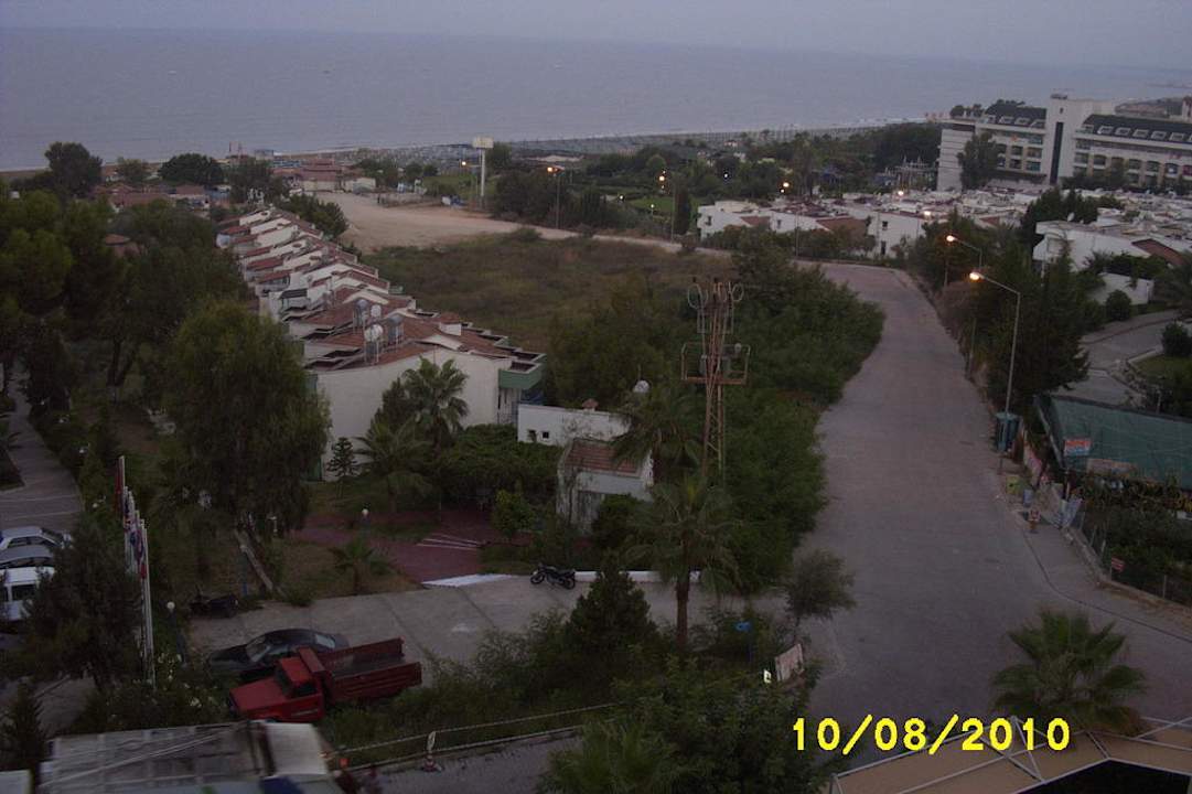 Strandweg mit Strandabschnitt Side Alegria Hotel & Spa - Adults only +16