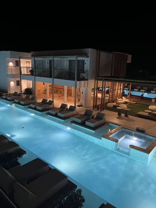 Pool Paralos Kyma Dunes