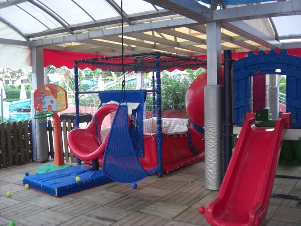 Mini-Club Außenbereich Hotel Delphin Diva