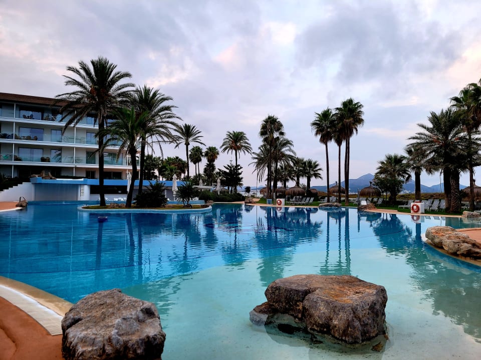 Pool Playa Esperanza Resort