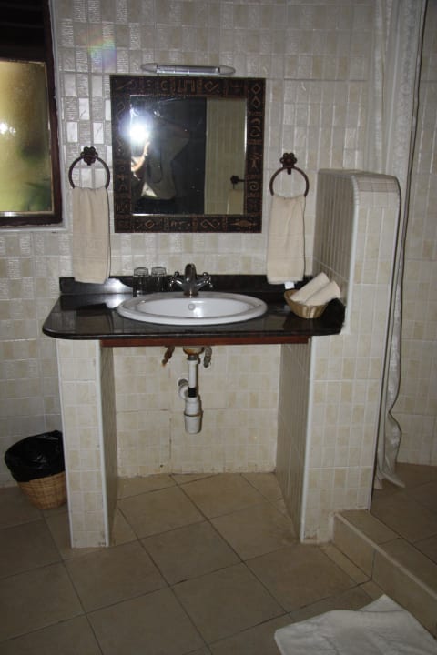 Badezimmer Hotel Masai Mara Sopa Lodge