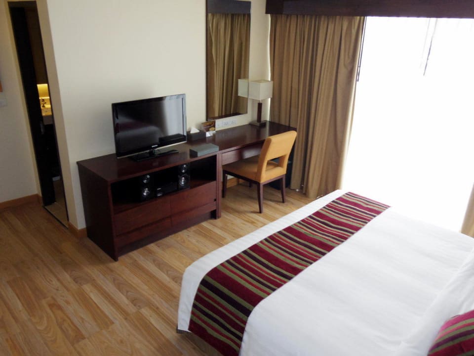 Zimmer Lohas Suites Sukhumvit by SuperHotel Bangkok