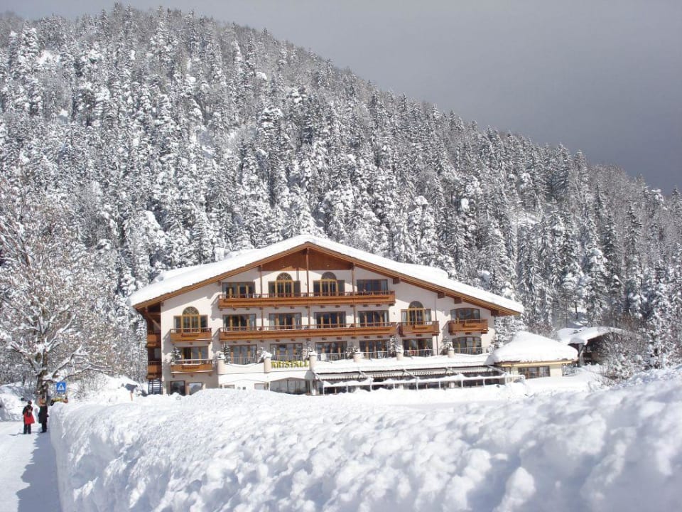 Kristall im Winter Verwöhnhotel Kristall