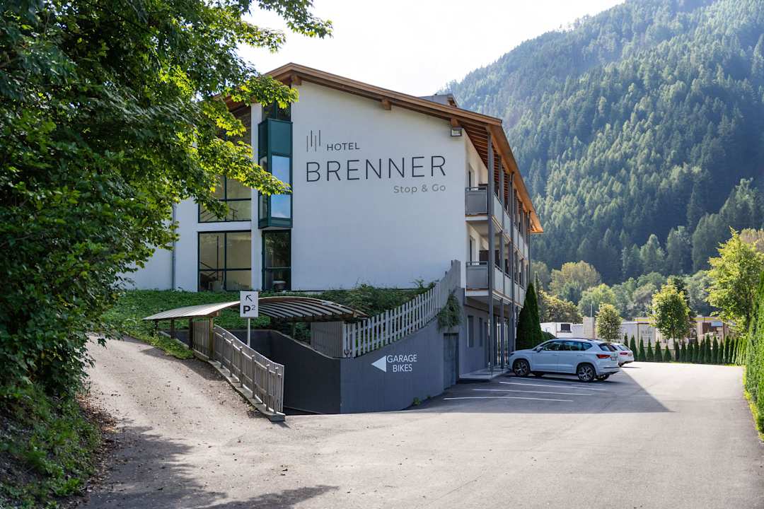 Außenansicht Hotel Brenner Stop & Go