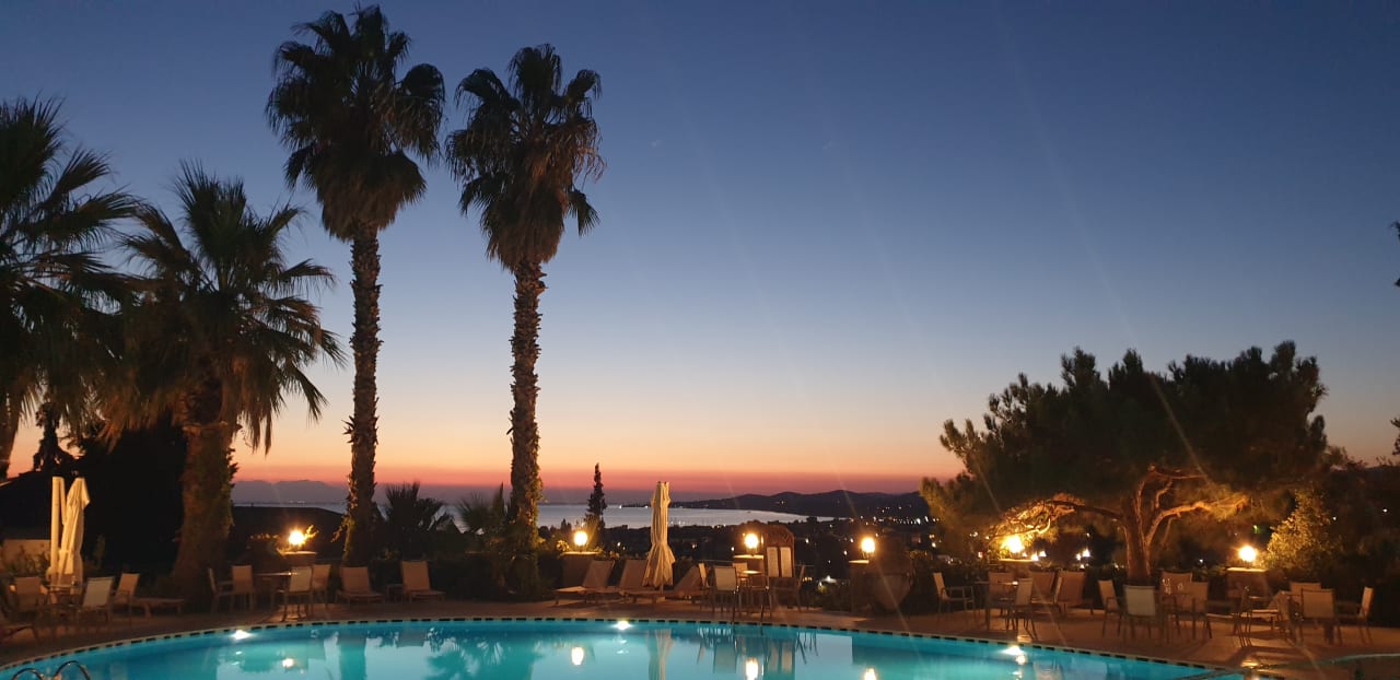 Pool Hotel Geranion Village