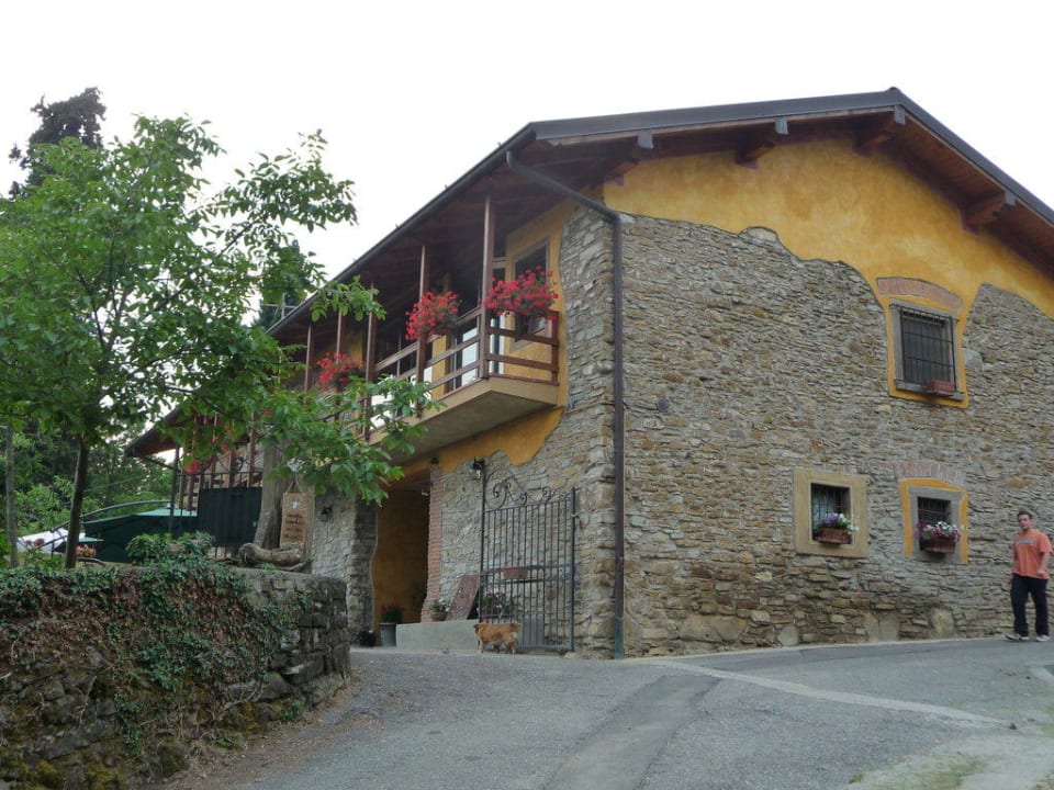 Agritourismo Cascina Ronchi Agriturismo Cascina Ronchi