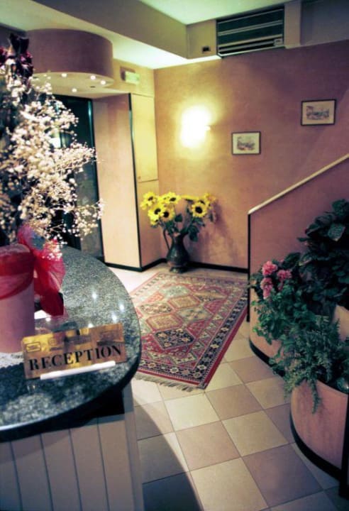 Hall/Entrata Hotel Kappa