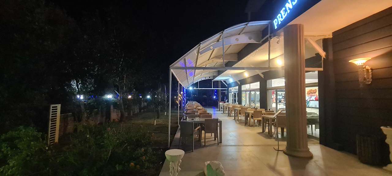 Gartenanlage Prenses Sealine Beach Hotel