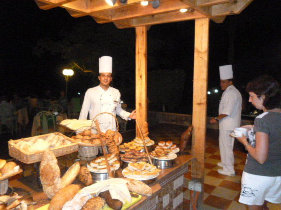 Brot in großer Vielfalt und lecker frisch Shams Alam Beach Resort