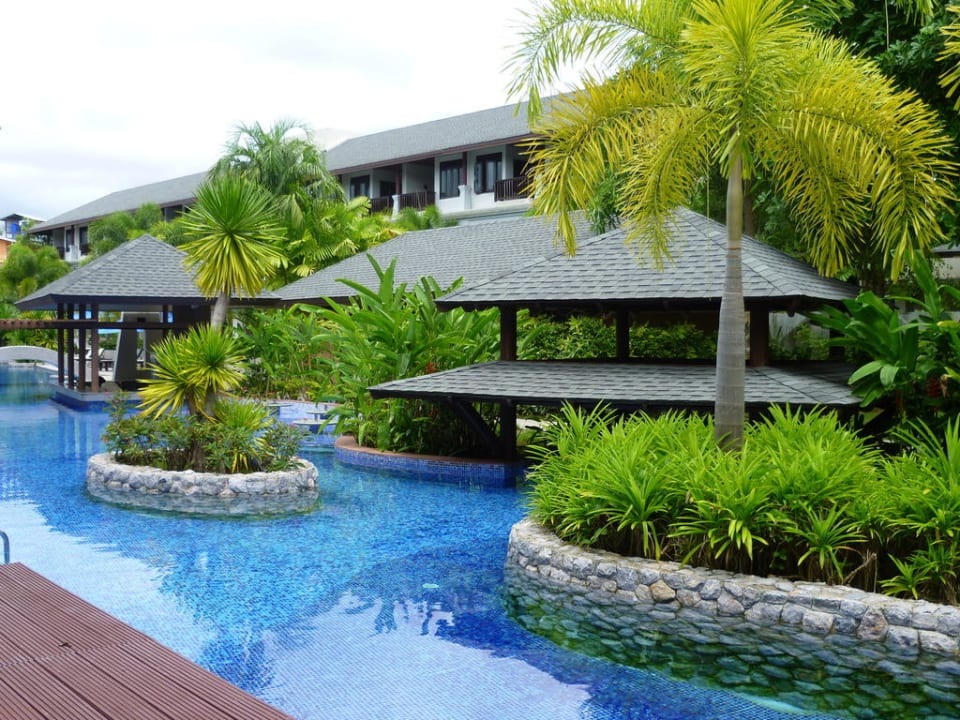 Der Pool bei unserem Pool-Access Zimmer La Flora Khao Lak